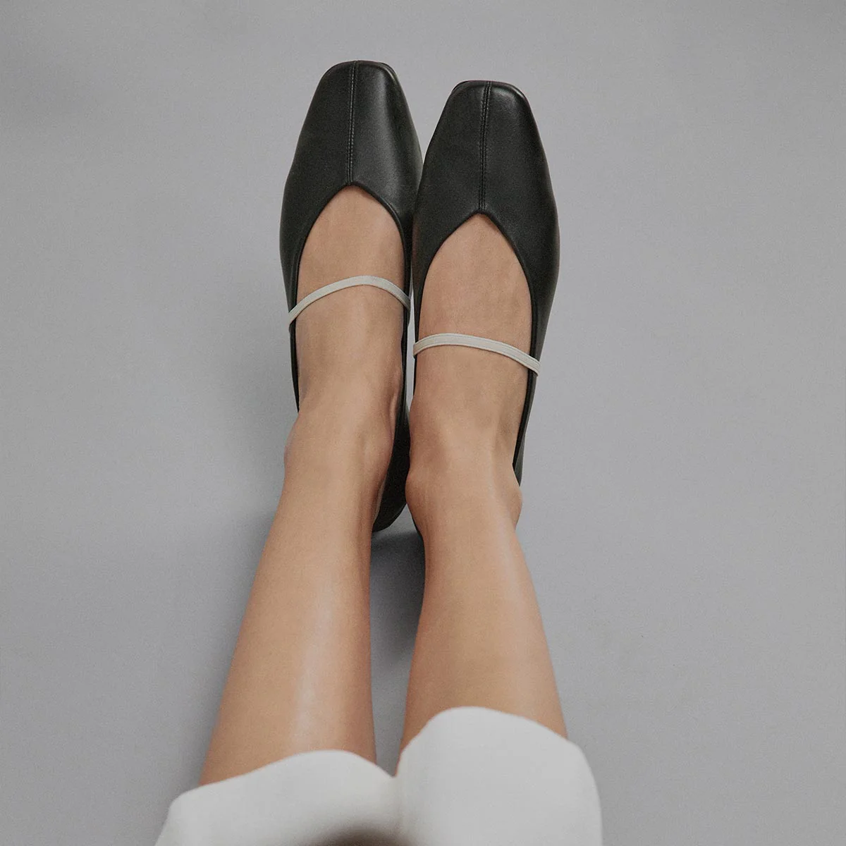 The Phoebe - Black and Ivory Nappa - Image 2